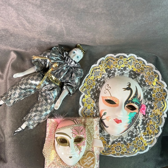 Ceramic vintage Harlequin mask decor 3 pc set